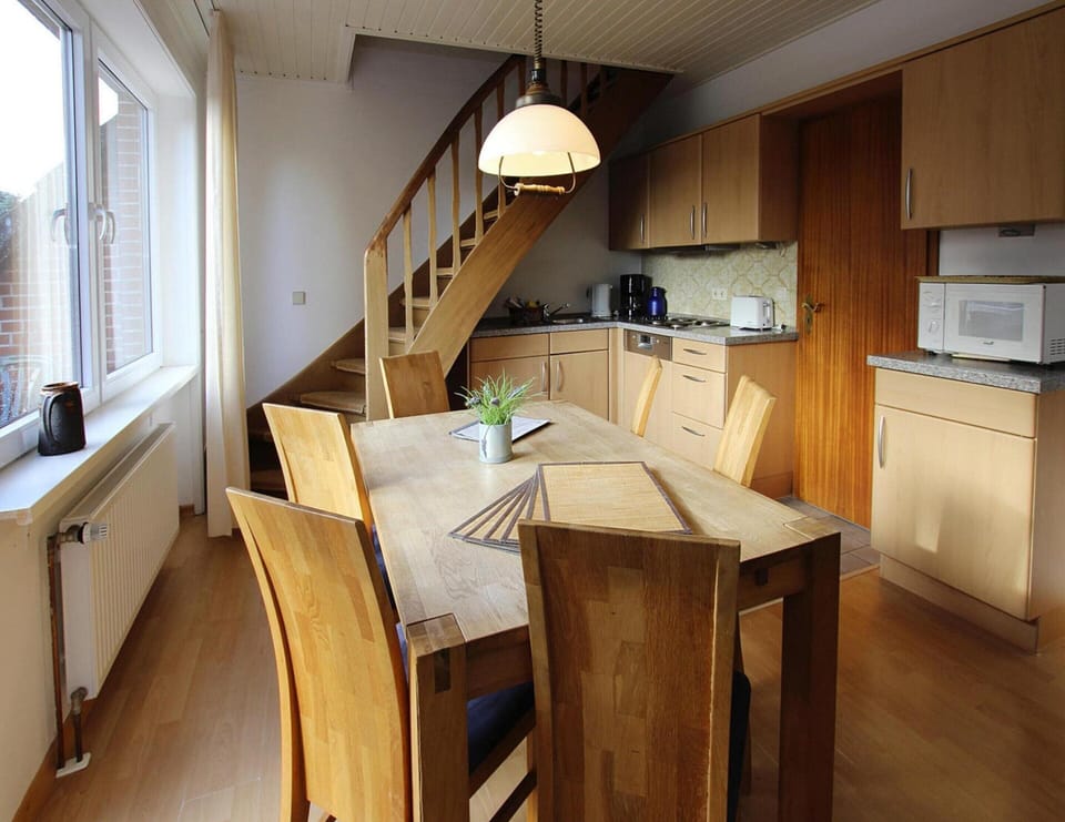 Apartment | Dining
