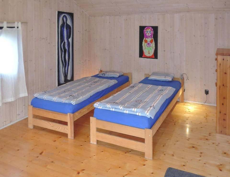House | 3 bedrooms, individually furnished