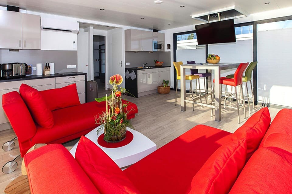 Mobile Home | Private kitchen