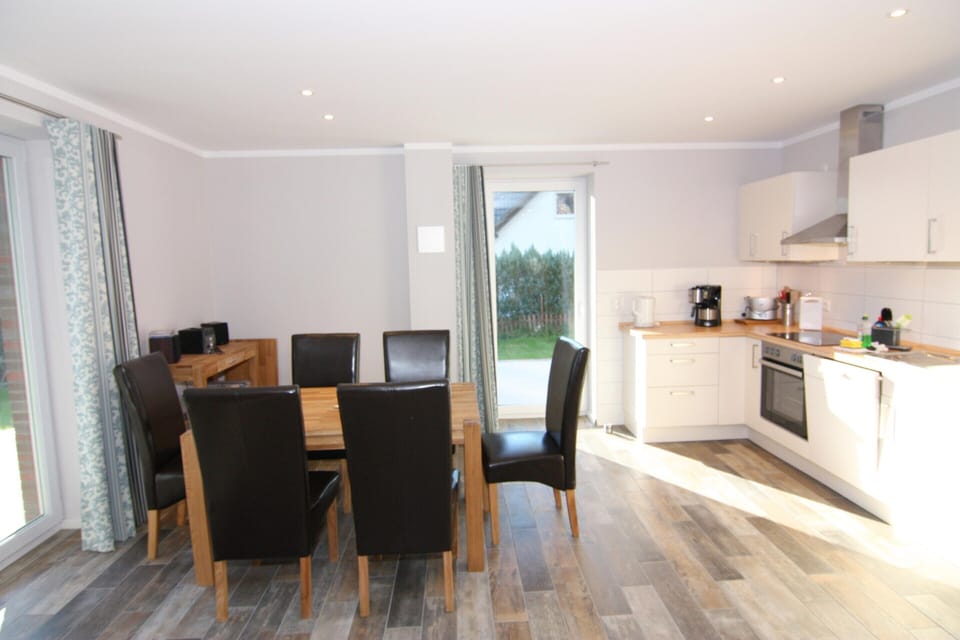 House | Private kitchen | Highchair