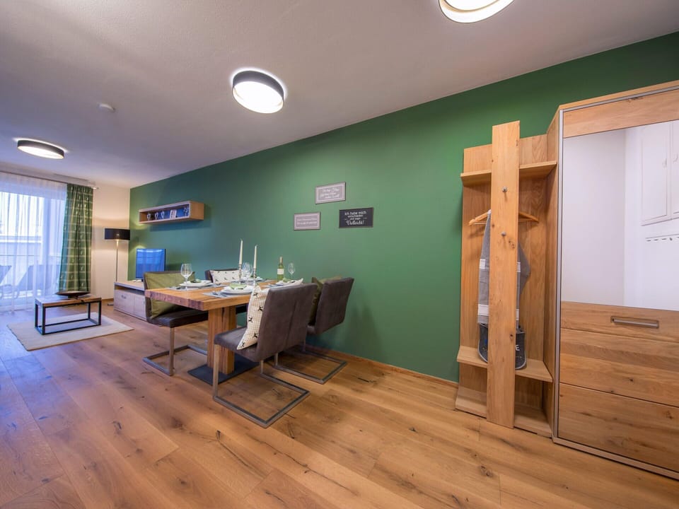 Apartment | Dining