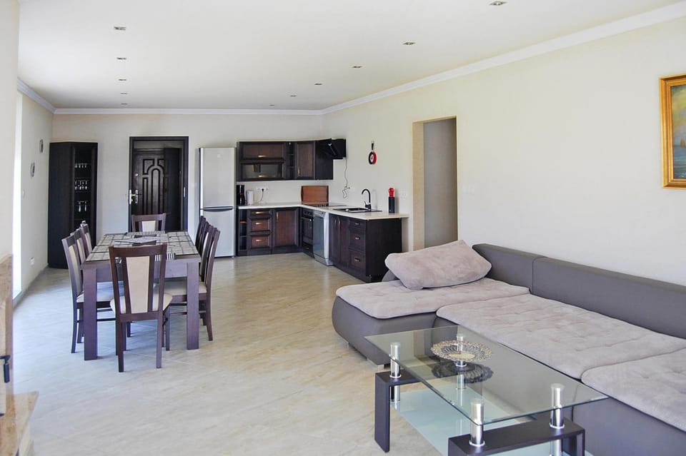 House | Living room