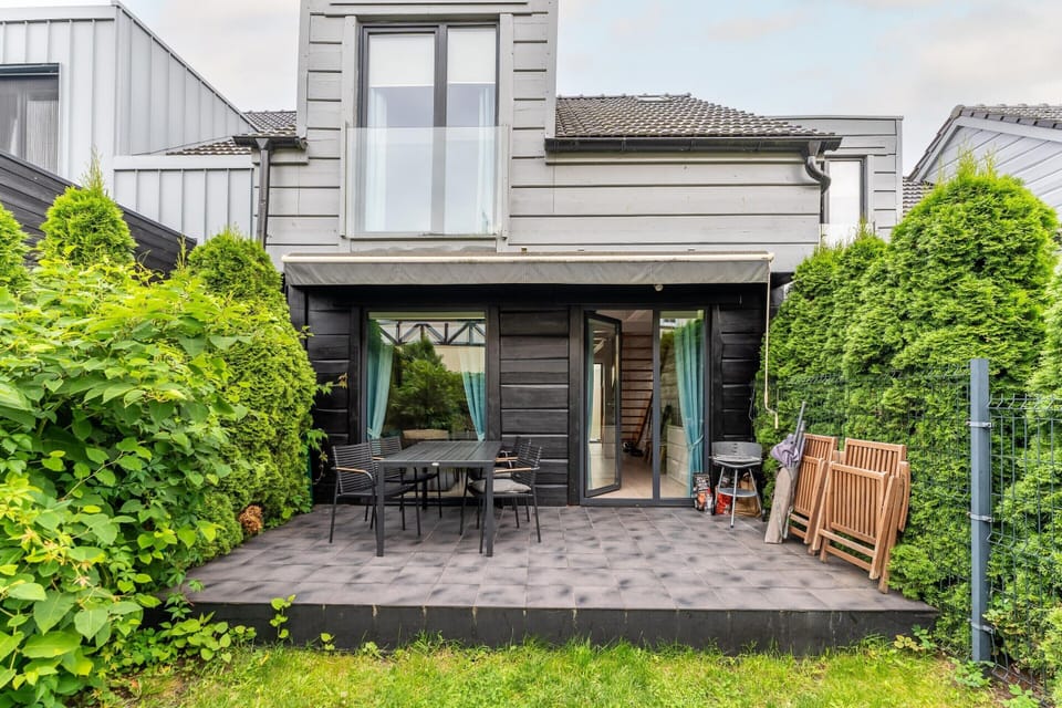House | Balcony