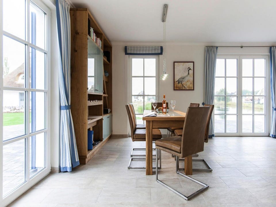 House | Dining