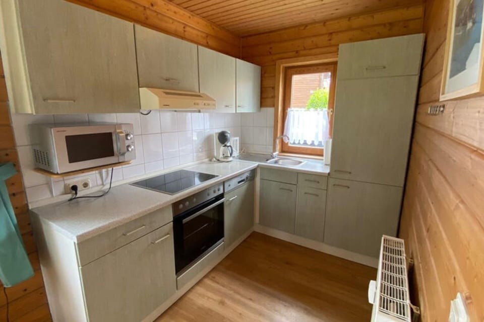 House | Private kitchen | Electric kettle, toaster