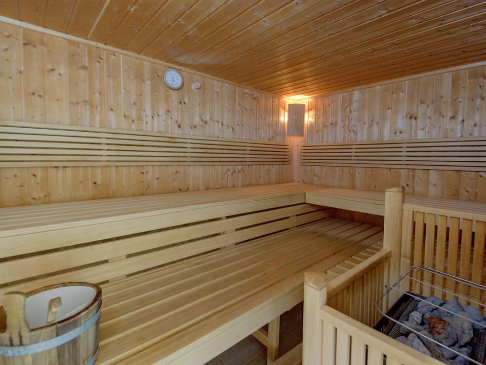 Chalet on Zettersfeld With Dolomite Views Apartment in Tyrol