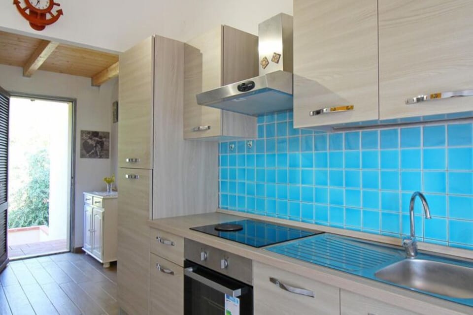 Apartment | Private kitchen | Electric kettle