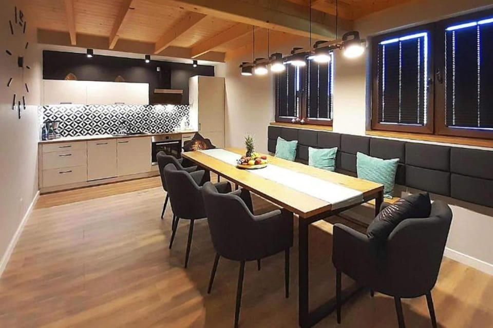 House | Dining