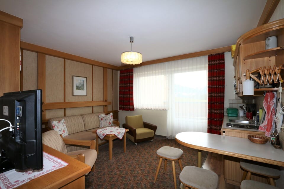 Apartment | Living room