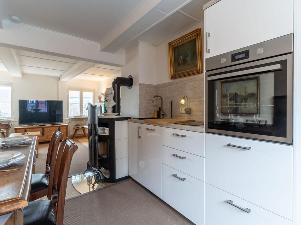 Apartment | Private kitchen | Electric kettle, toaster