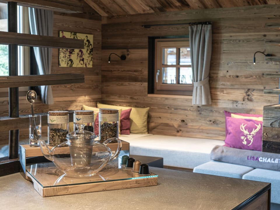 Chalet | Dining