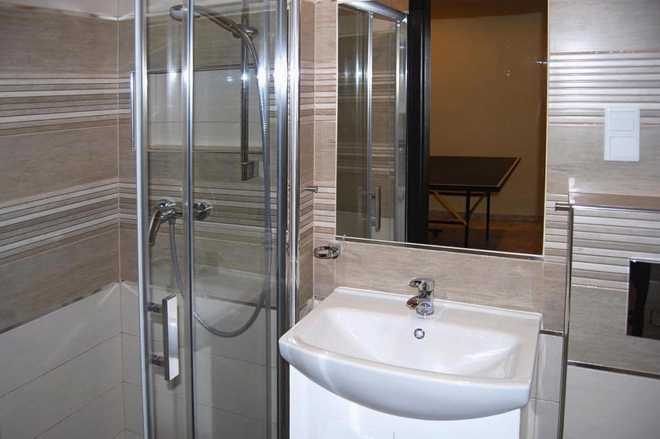 Holiday Home With Summer Pool + Sauna, Whirlpool House in West Pomeranian Voivodeship, Poland