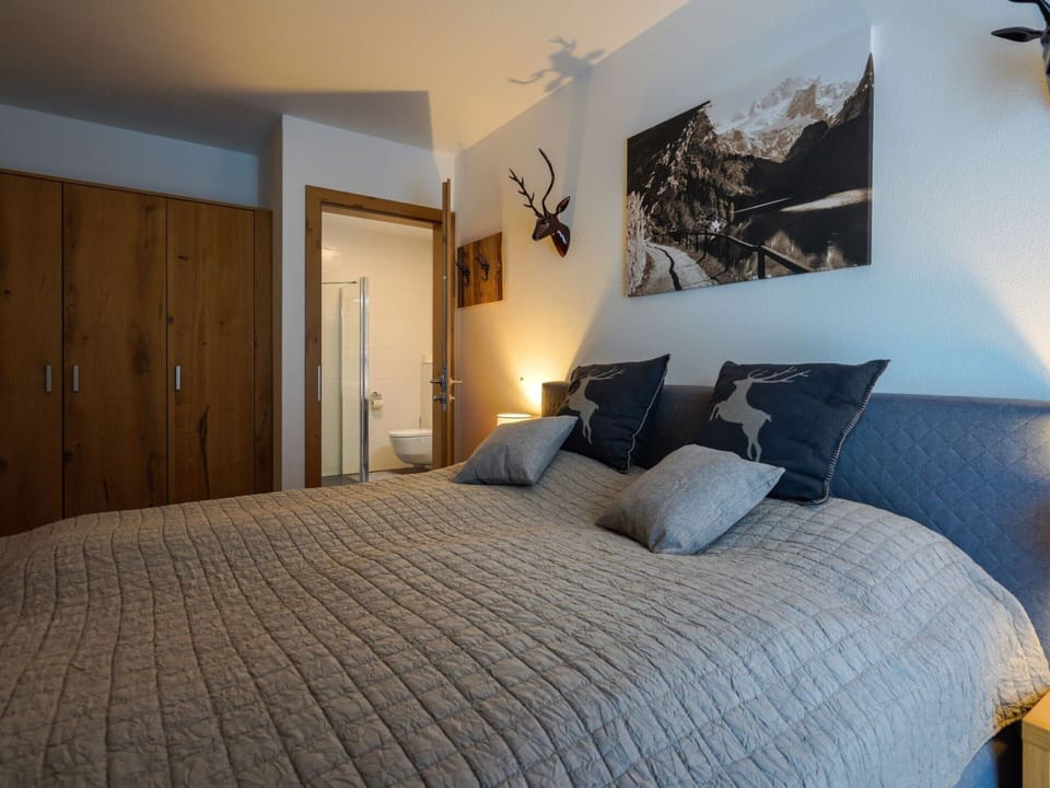 Apartment | 3 bedrooms, bed sheets