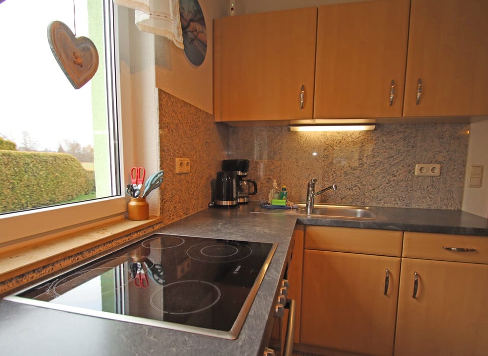 House | Private kitchen | Electric kettle, toaster, highchair