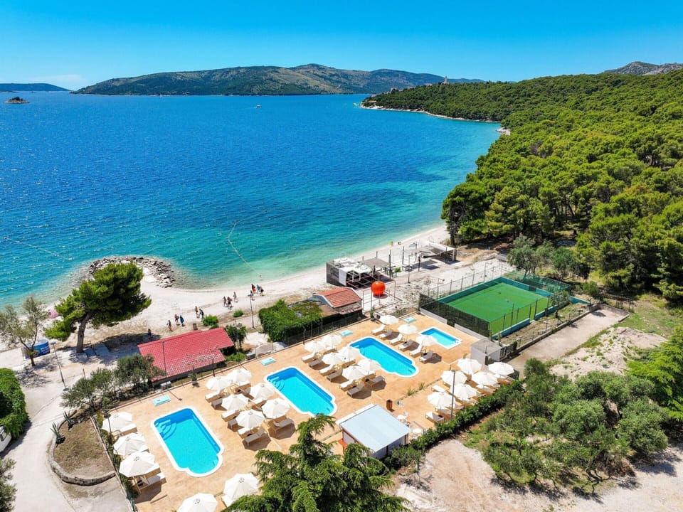 Apartment | Pool | Outdoor pool