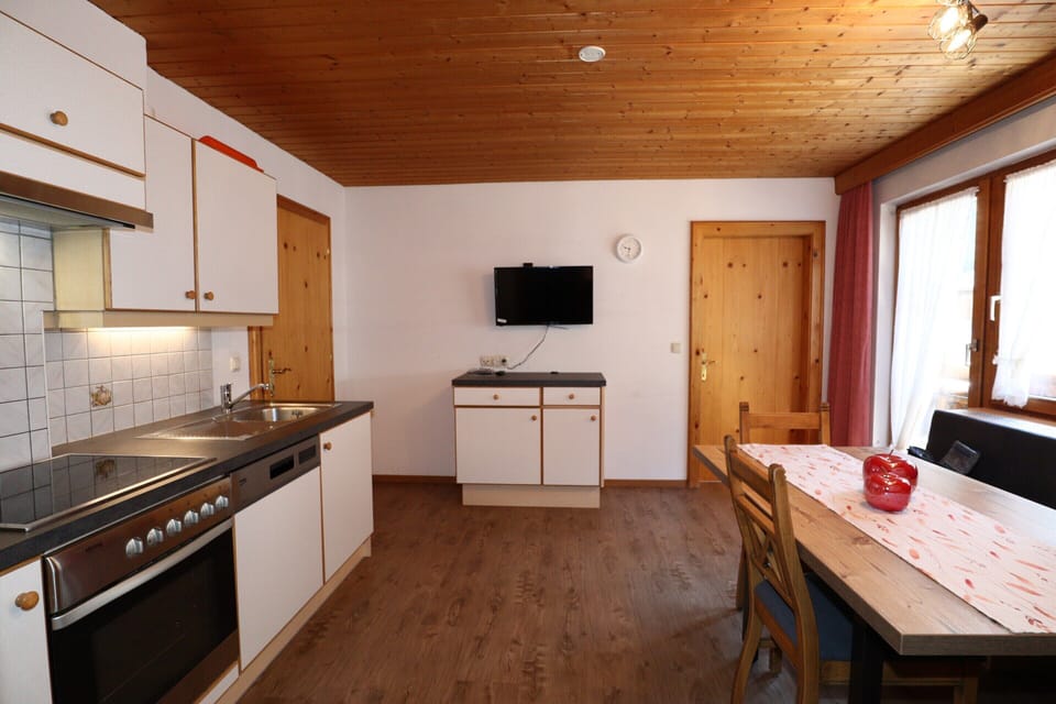 Apartment | Private kitchen | Electric kettle