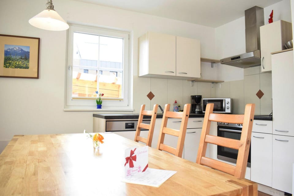 Apartment | Private kitchen | Highchair