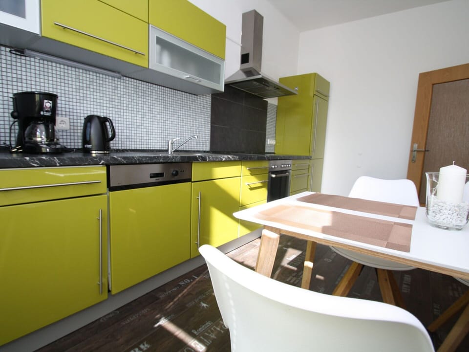 Apartment | Private kitchen | Electric kettle, toaster