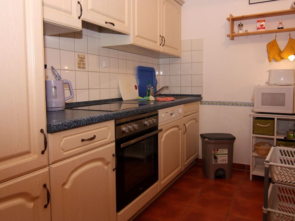 Apartment | Private kitchen | Electric kettle, toaster