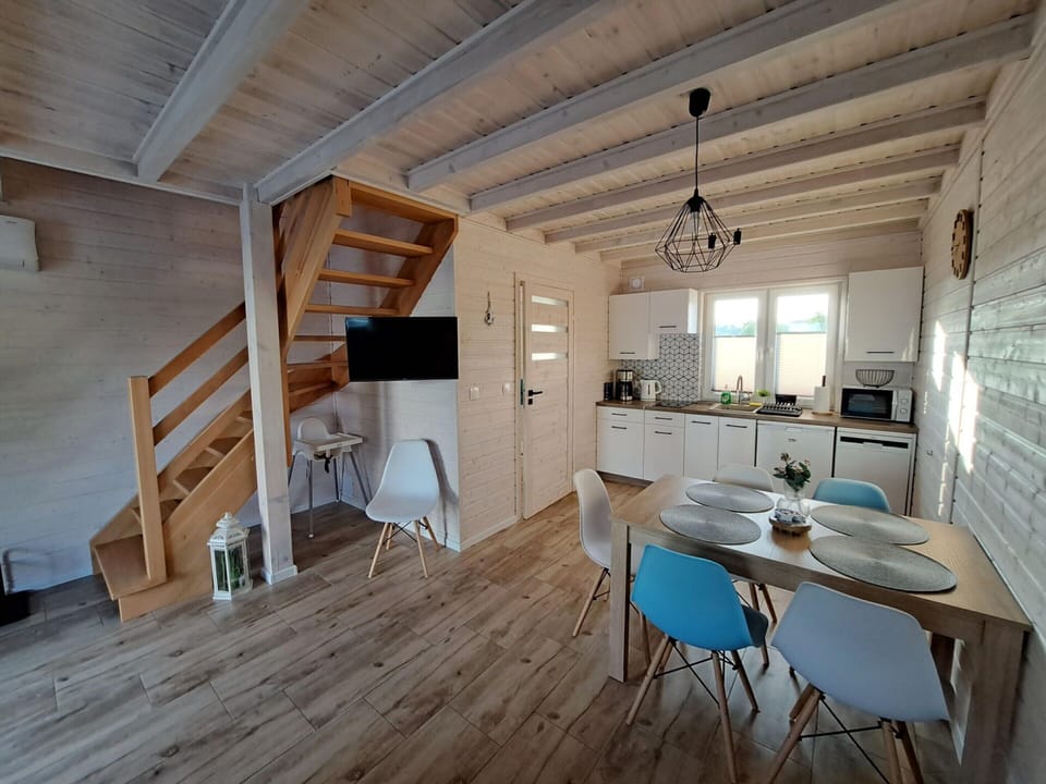 House | Private kitchen | Electric kettle, toaster, highchair