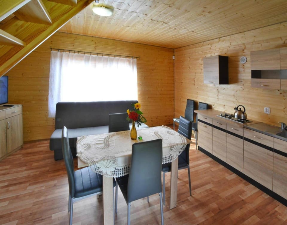 House | Dining