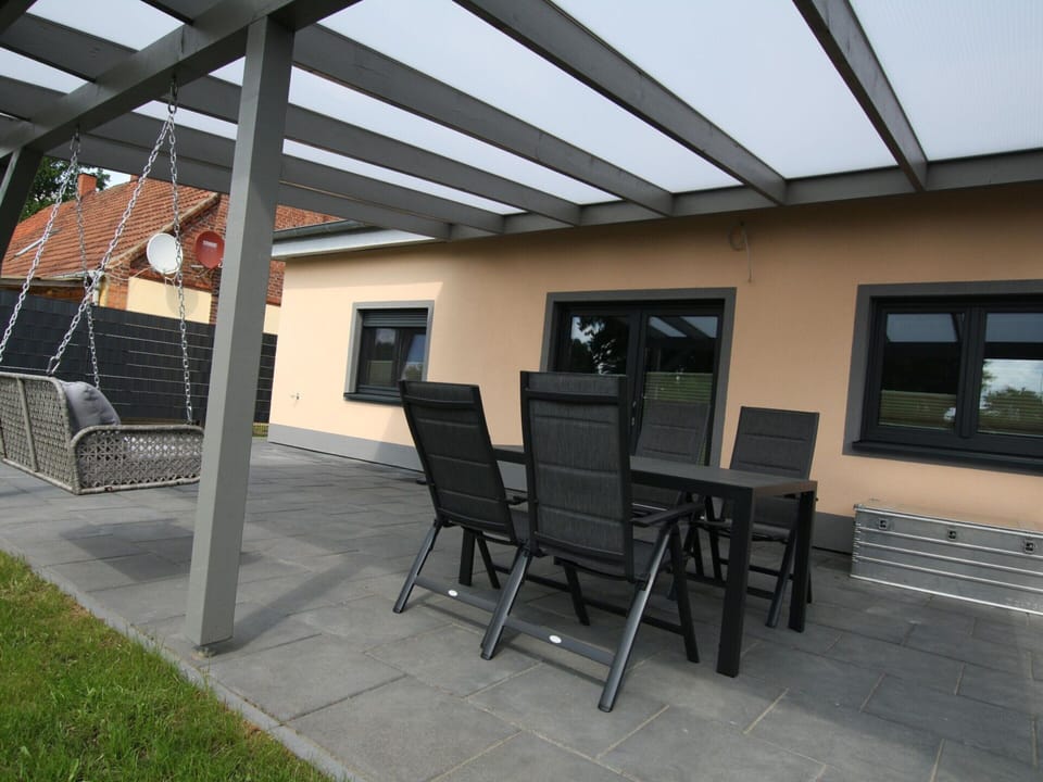 House | Dining