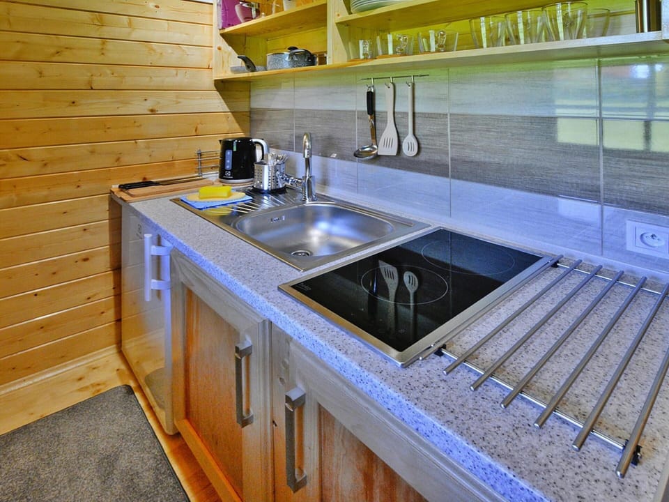 House | Private kitchen | Electric kettle, toaster, highchair
