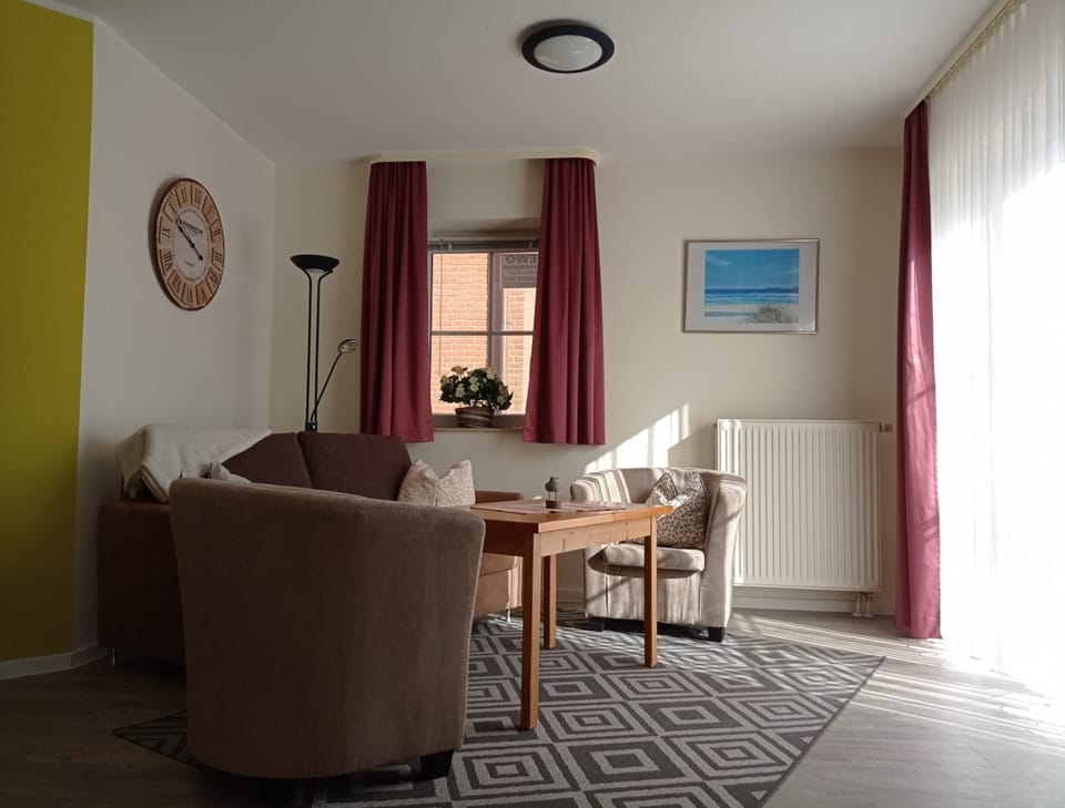 Ferienwohnung Direkt am Hafen in Fehmarn-orth Apartment in Ostholstein
