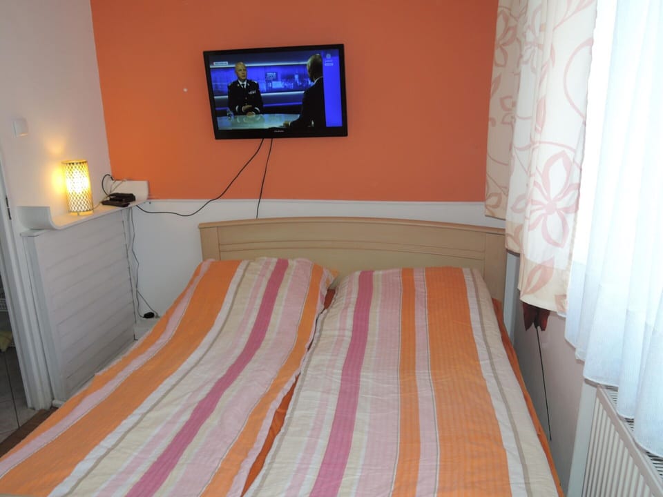 Apartment | 1 bedroom, bed sheets