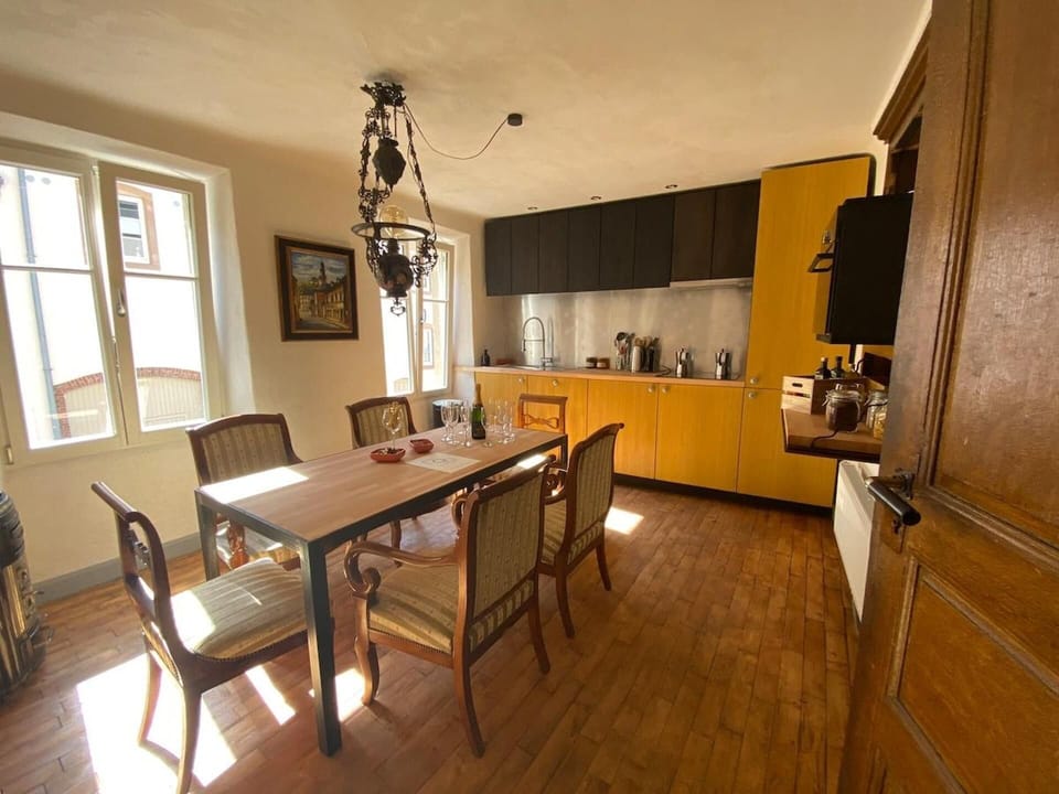 House | Dining