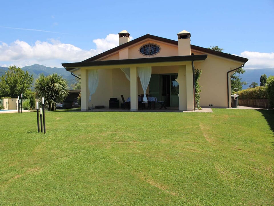 House | Exterior