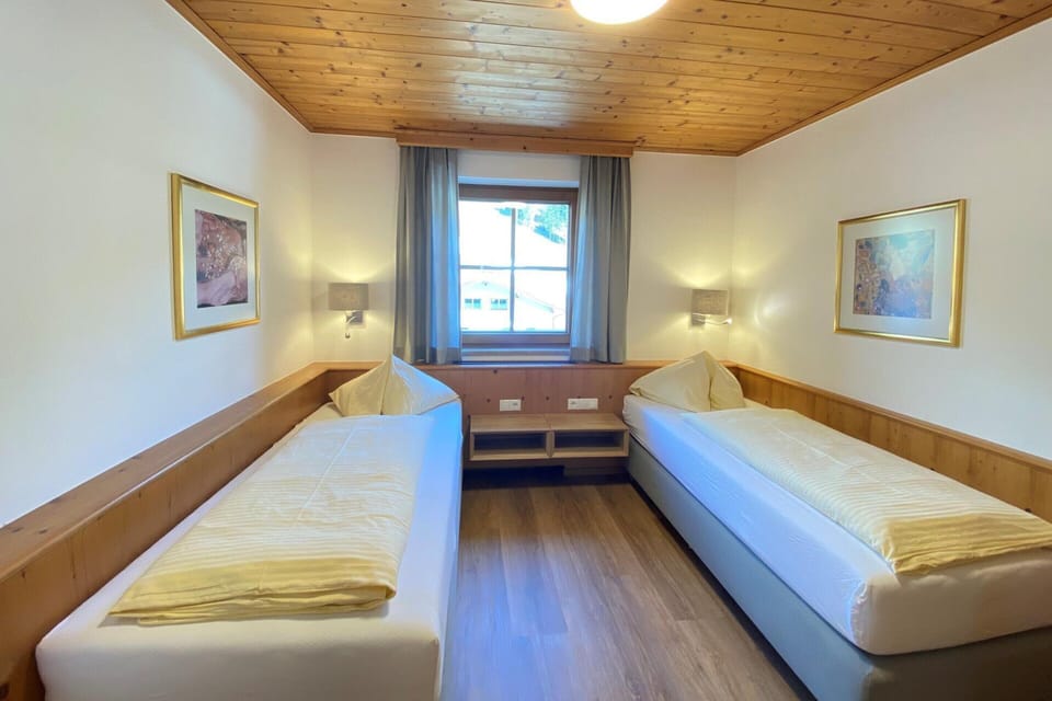 Apartment | 3 bedrooms, bed sheets