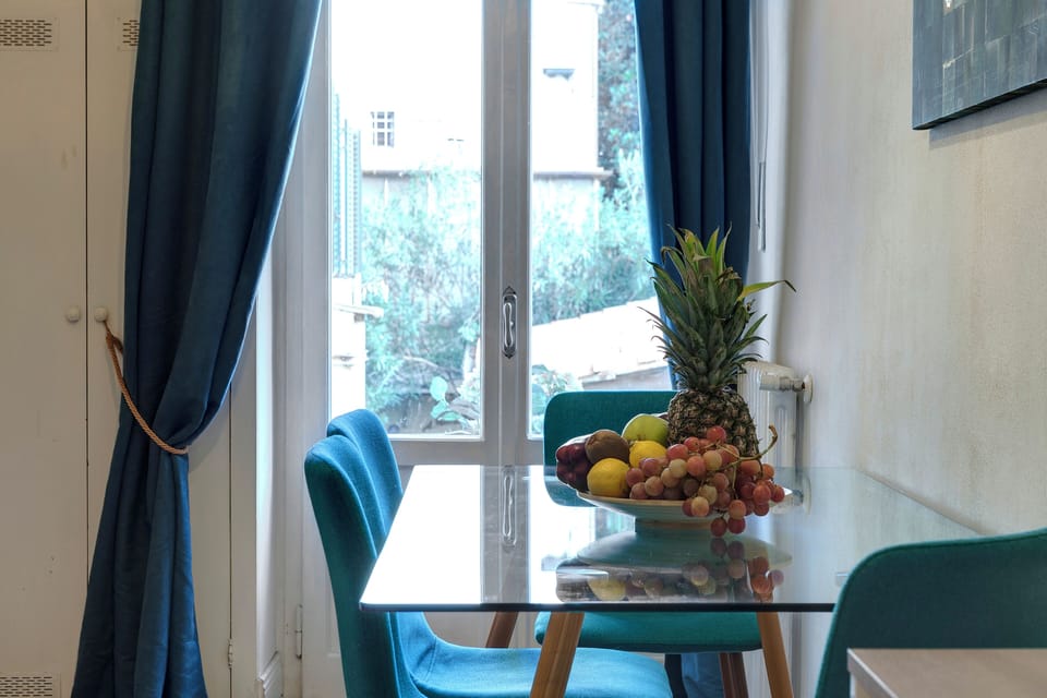 Apartment | Dining room