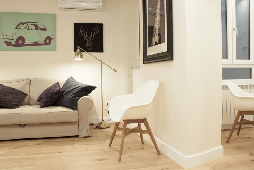 Apartment | 2 bedrooms, laptop workspace, iron/ironing board, free WiFi