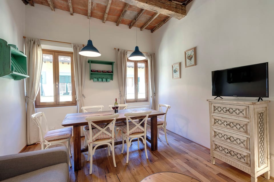 Apartment | Living area | 24-inch flat-screen TV with digital channels