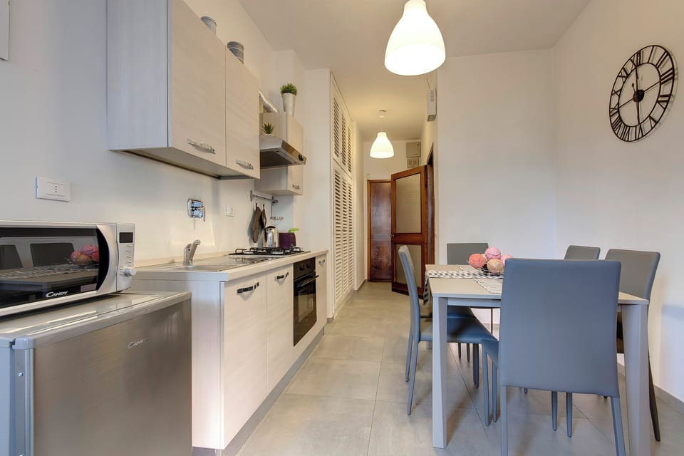 Apartment | Private kitchenette | Full-size fridge, microwave, stovetop, electric kettle