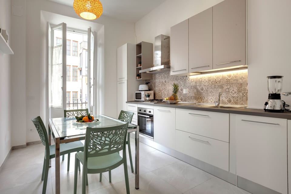 Apartment | Dining room