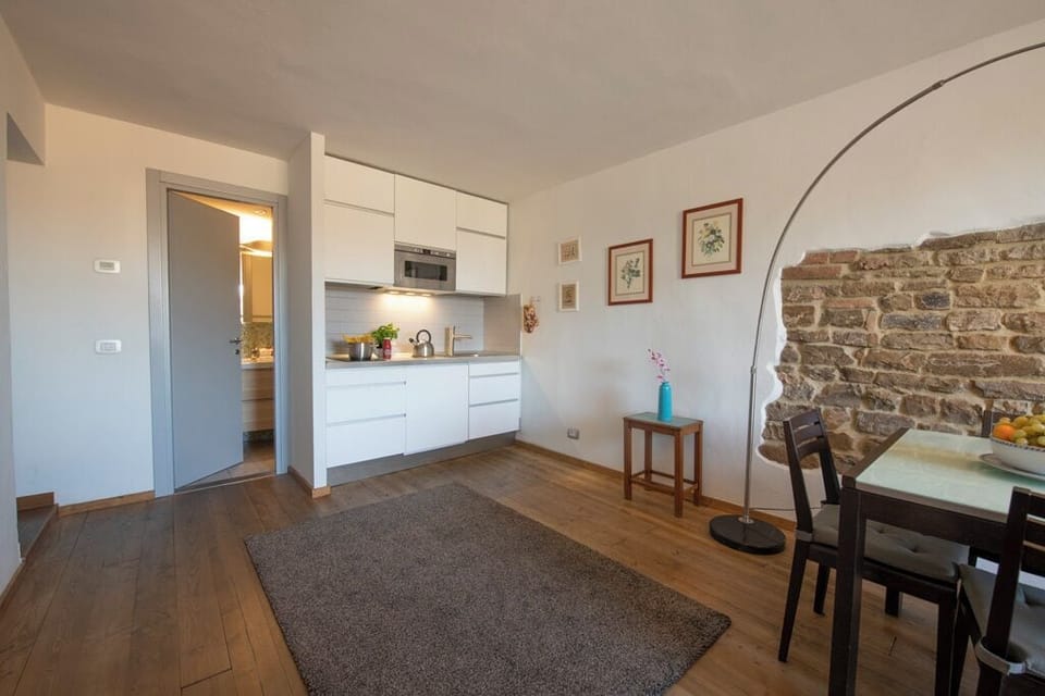 Apartment | Living area | 24-inch flat-screen TV with digital channels