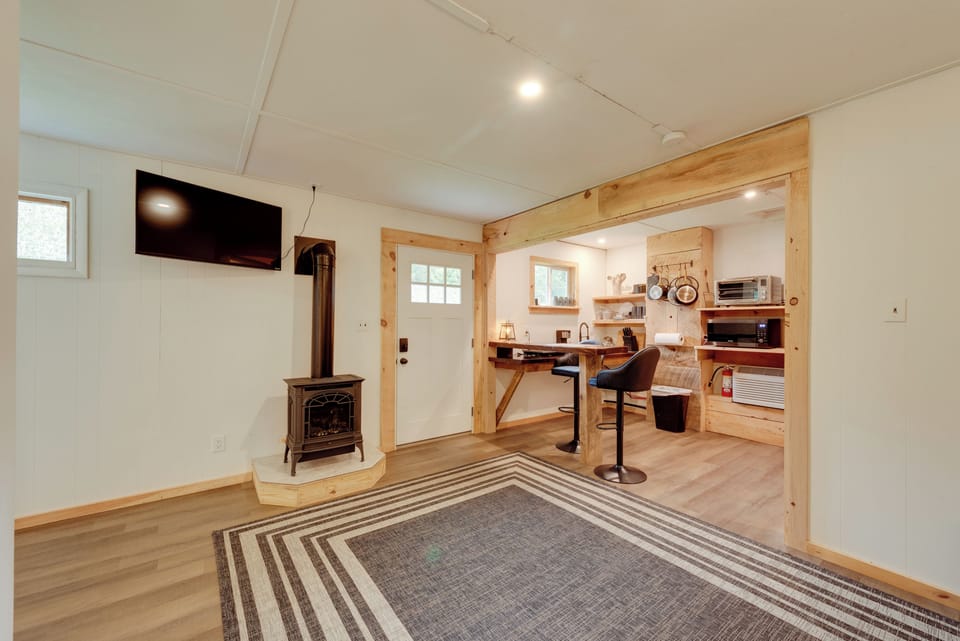 House (2 Bedrooms) | Interior