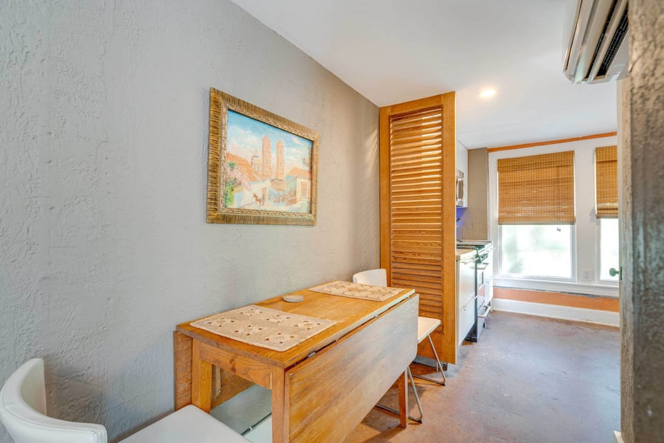 Apartment (0 Bedroom) | Interior