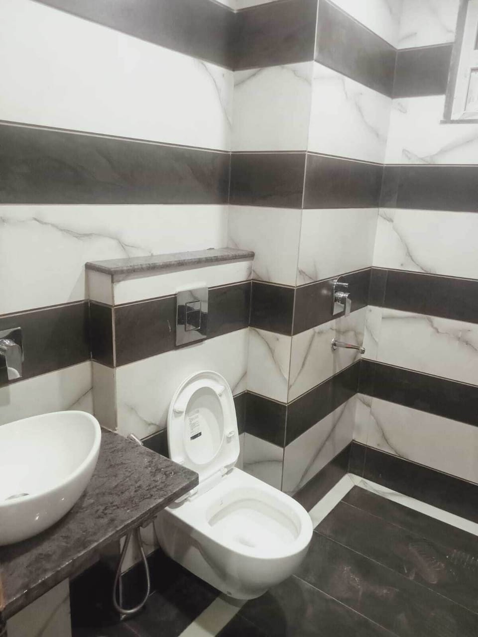 Shower, free toiletries, hair dryer, slippers