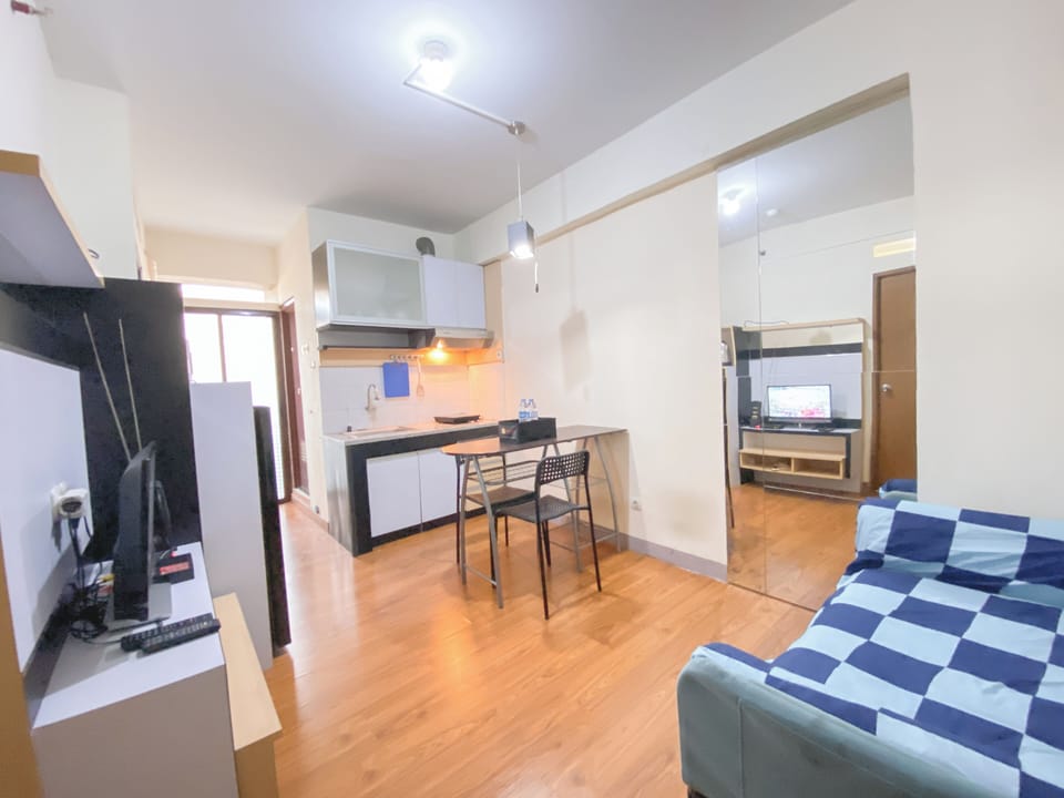 Best 2Br At Apartment Gateway Ahmad Yani Cicadas Apartment in Bandung