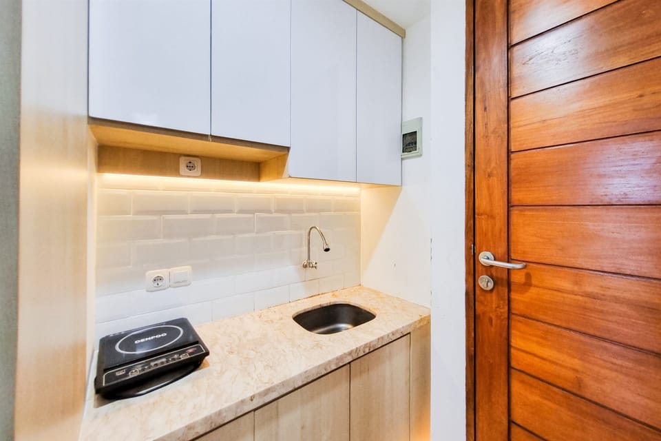 Apartment | Private kitchen | Fridge, microwave, stovetop, rice cooker