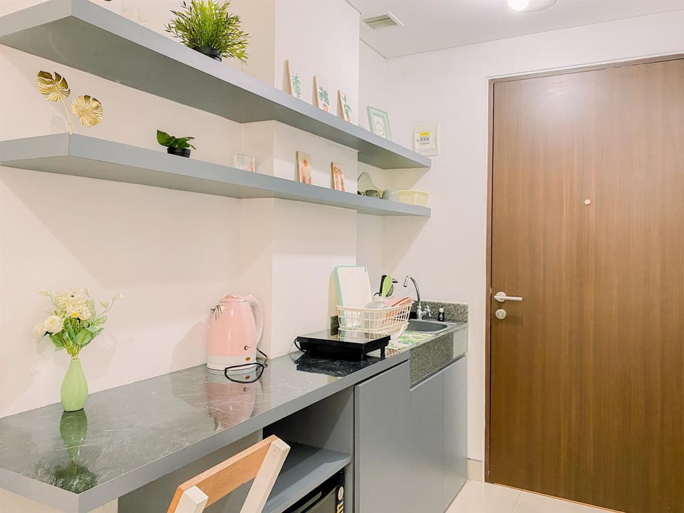 Studio | Private kitchen | Mini-fridge, stovetop, rice cooker