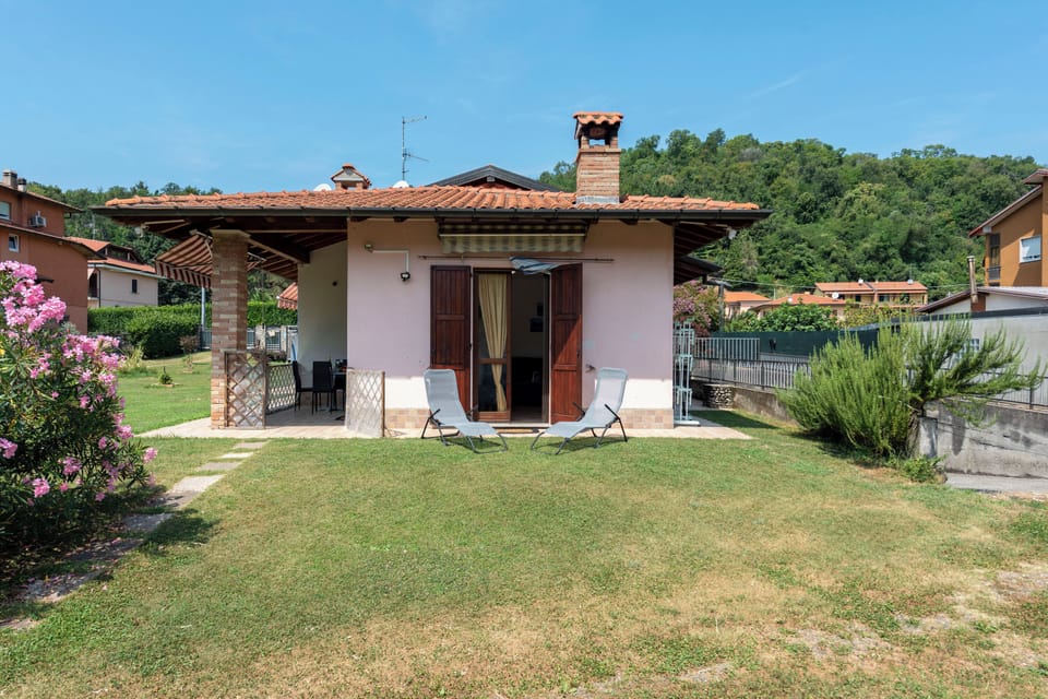 Family House, 1 Bedroom, Microwave (La Casa In Campagna 800m from lake) | Exterior