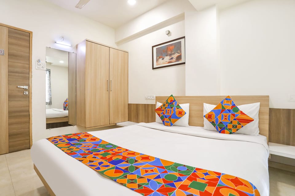 Premium Room | Egyptian cotton sheets, premium bedding, in-room safe, free WiFi