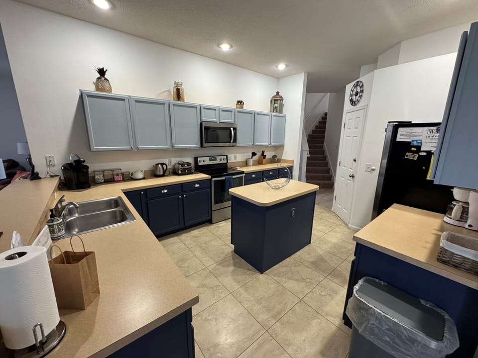 House, Multiple Beds, Pool Access, Pool View (Scott Disney Villa) | Private kitchen | Fridge, microwave, oven, stovetop