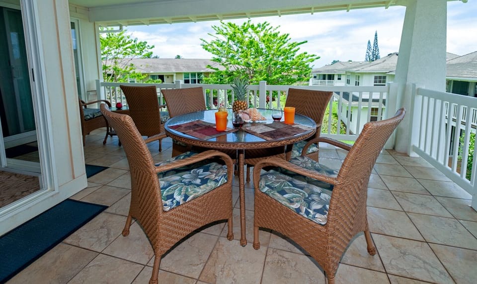 Condo, Multiple Beds, Hot Tub, Pool View (1322) | Outdoor dining