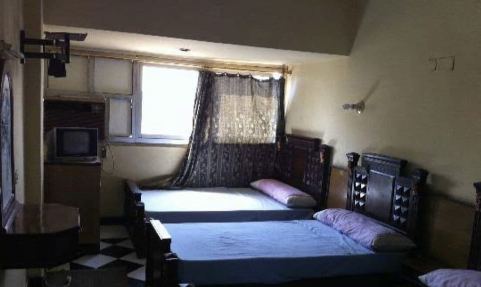 In-room safe, individually decorated, individually furnished, desk