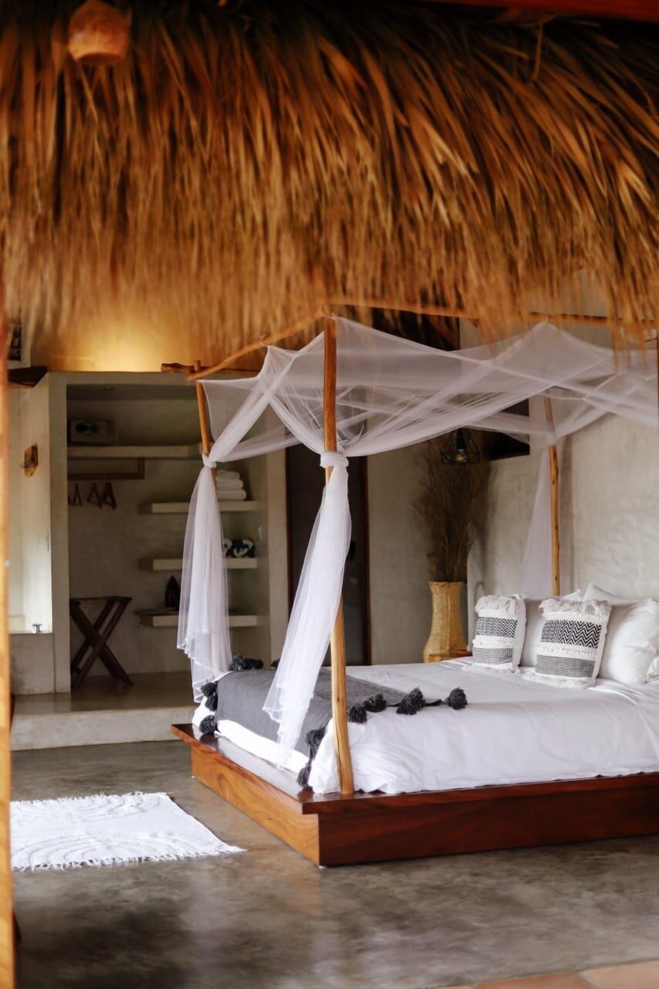 Deluxe Room, Beach View | Blackout drapes, iron/ironing board, free WiFi